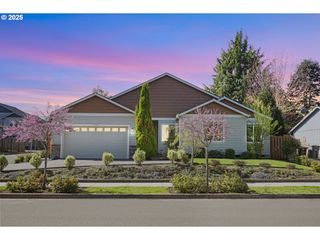 4346 Se CEDAR St, Hillsboro, OR 97123