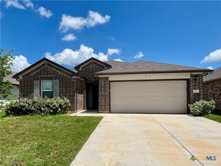 941 Armadillo Drive, Seguin, TX 78155