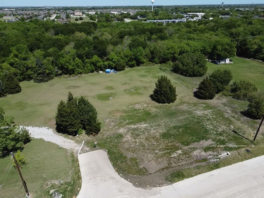 130 Sherry Lane, Hackberry, TX 75036 — photo 2
