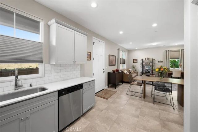 106 Earthwood Lane, San Luis Obispo, CA 93401