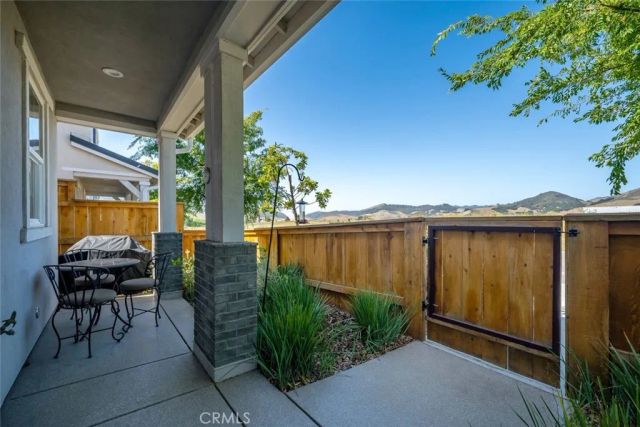 106 Earthwood Lane, San Luis Obispo, CA 93401