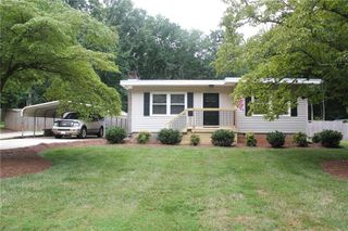 2524 New Garden E Road, Greensboro, NC 27455