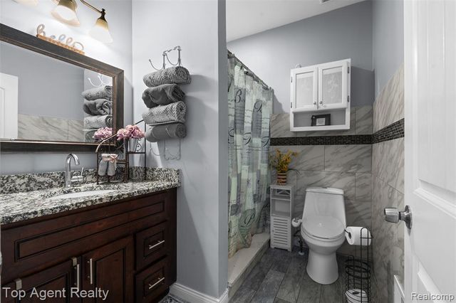 36738 Vine Drive, Sterling Heights, MI 48312