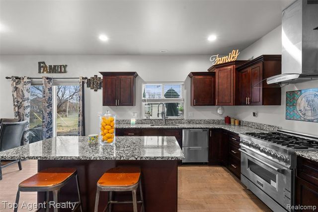 36738 Vine Drive, Sterling Heights, MI 48312