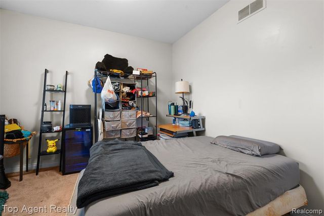 36738 Vine Drive, Sterling Heights, MI 48312