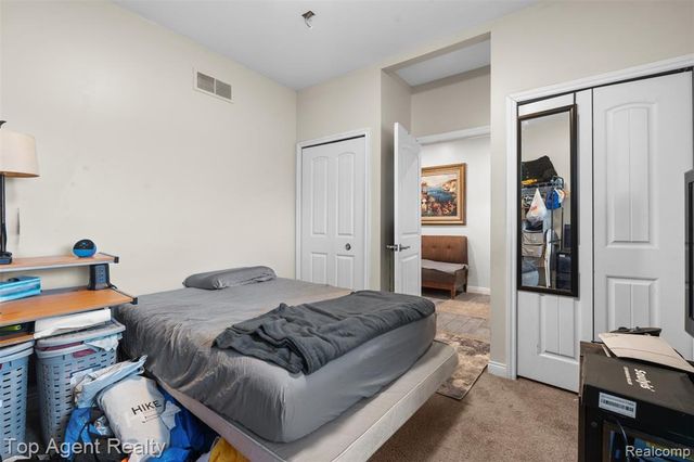 36738 Vine Drive, Sterling Heights, MI 48312