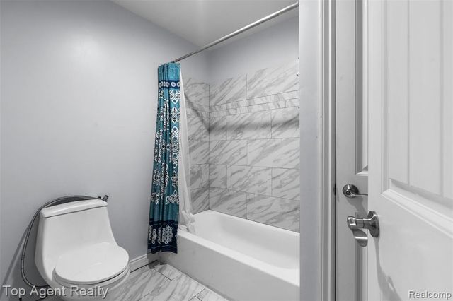 36738 Vine Drive, Sterling Heights, MI 48312