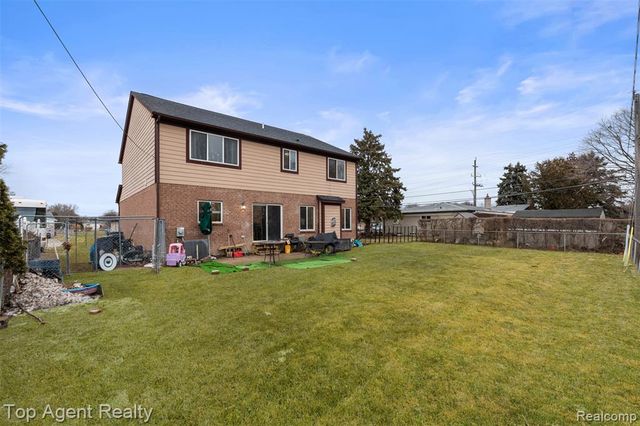 36738 Vine Drive, Sterling Heights, MI 48312