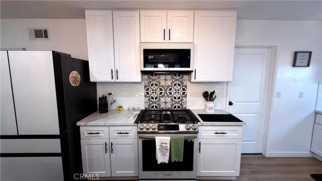 1590 Sabina, Simi Valley, CA 93063
