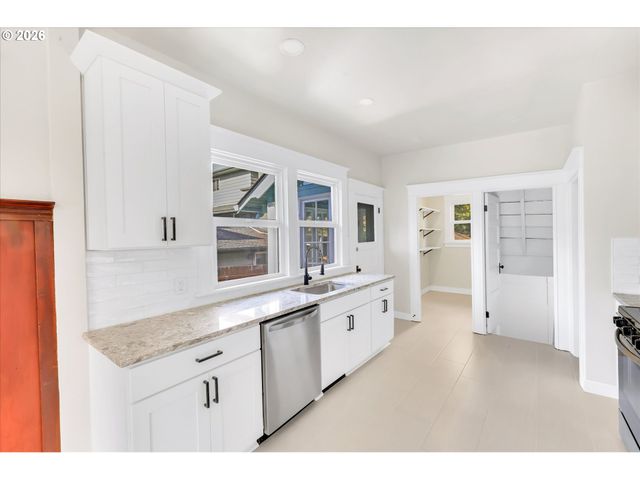 316 Se 31ST Ave, Portland, OR 97214