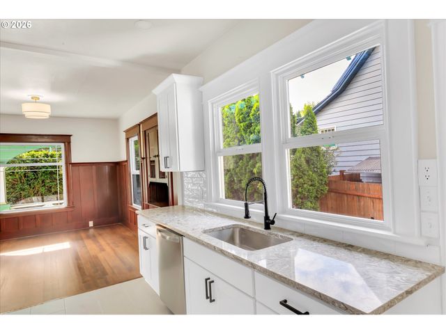 316 Se 31ST Ave, Portland, OR 97214