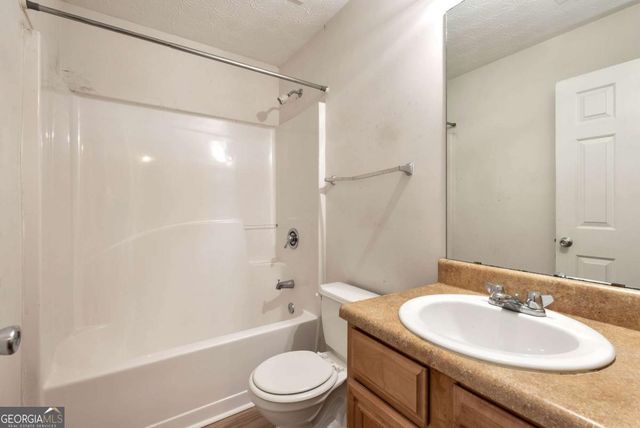 317 Tap Root Lane, College Park, GA 30349