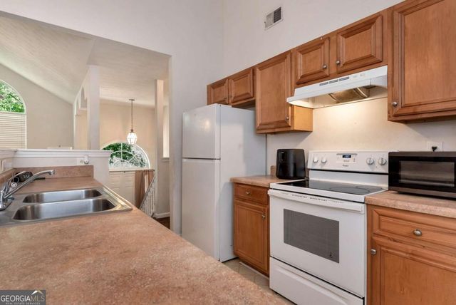 317 Tap Root Lane, College Park, GA 30349