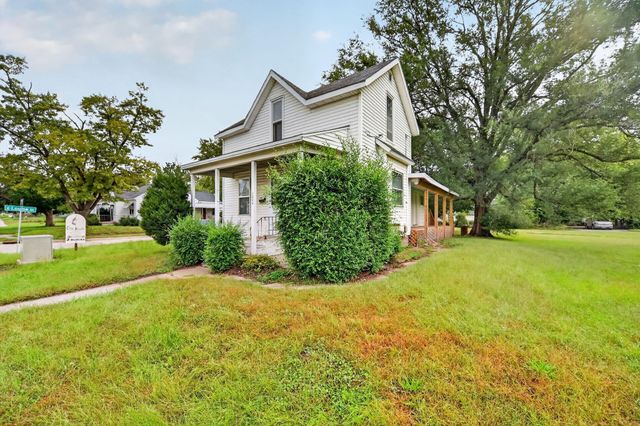 1644 Logan Avenue, Waterloo, IA 50703