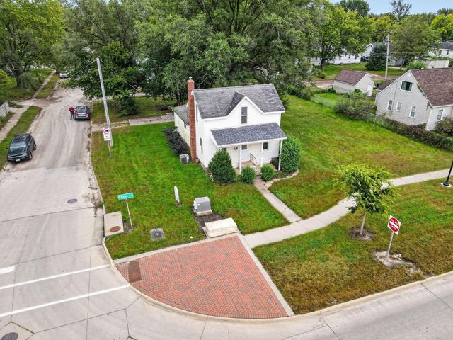 1644 Logan Avenue, Waterloo, IA 50703