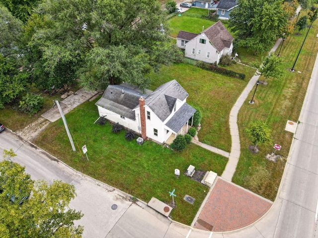 1644 Logan Avenue, Waterloo, IA 50703