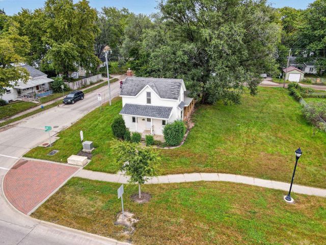 1644 Logan Avenue, Waterloo, IA 50703