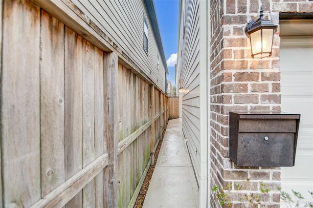 5941 Kansas Street, Houston, TX 77007