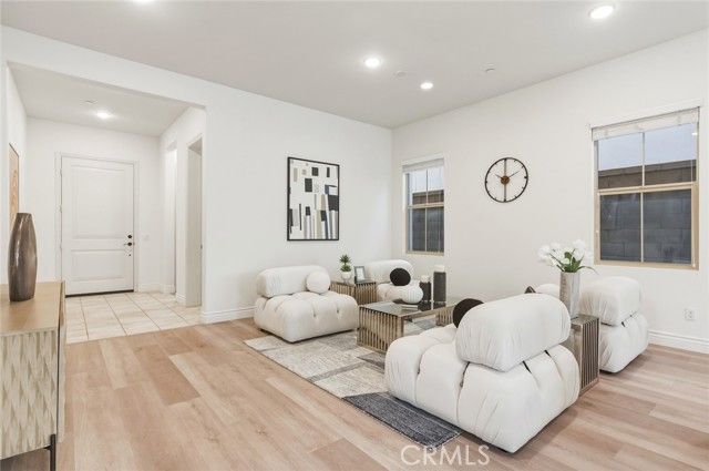 218 Geyser, Irvine, CA 92618