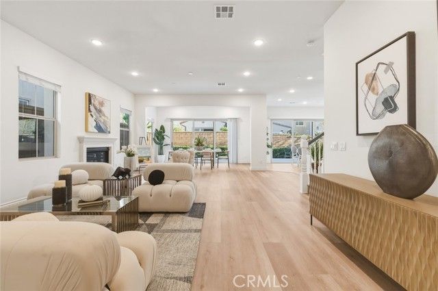 218 Geyser, Irvine, CA 92618