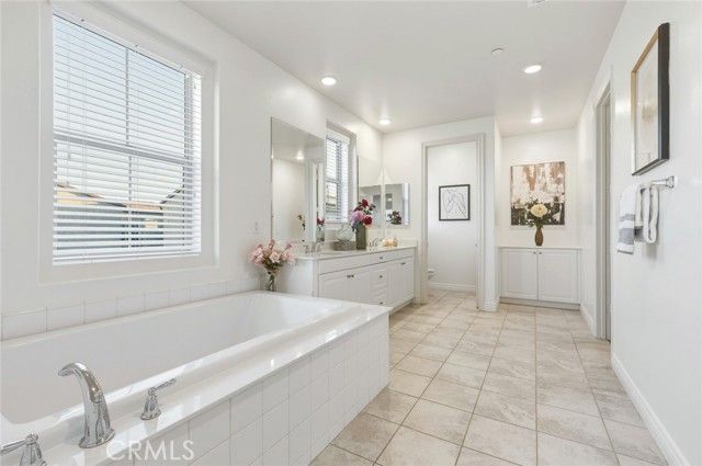 218 Geyser, Irvine, CA 92618