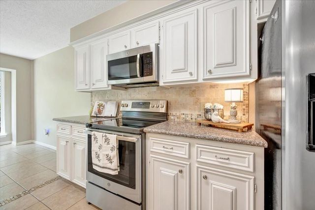 16226 Mill Point Drive, Houston, TX 77059