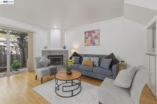 20153 Forest Ave 9, Castro Valley, CA 94546