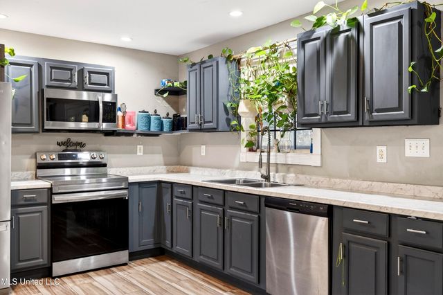 410 Wittman Avenue, Pass Christian, MS 39571