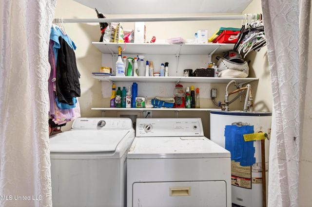 410 Wittman Avenue, Pass Christian, MS 39571