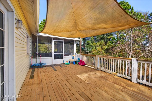 410 Wittman Avenue, Pass Christian, MS 39571