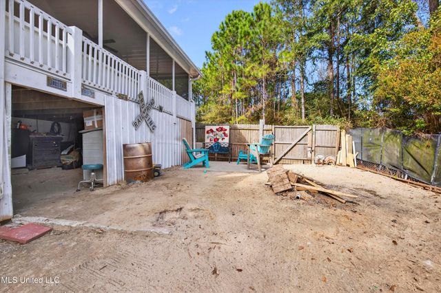 410 Wittman Avenue, Pass Christian, MS 39571