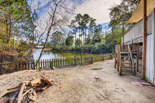 410 Wittman Avenue, Pass Christian, MS 39571