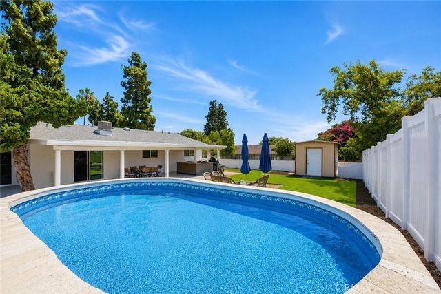11637 Prager, Lakeview Terrace, CA 91342