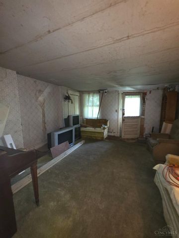 2460 Montana Avenue, Cincinnati, OH 45211