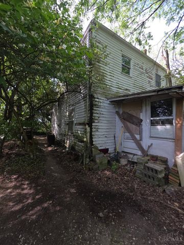 2460 Montana Avenue, Cincinnati, OH 45211