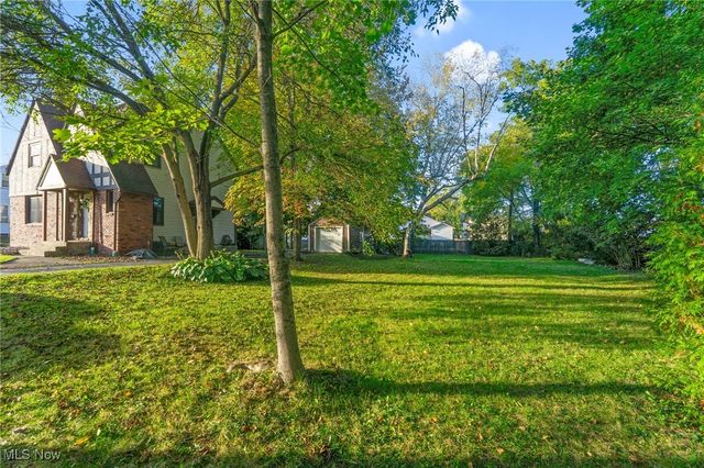 26 Marlindale Avenue, Boardman, OH 44512