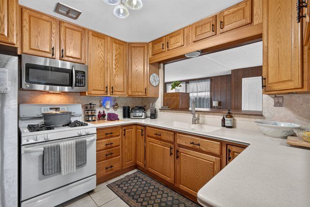 7106 Beckwith Road, Morton Grove, IL 60053