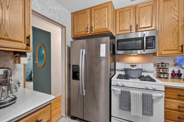 7106 Beckwith Road, Morton Grove, IL 60053