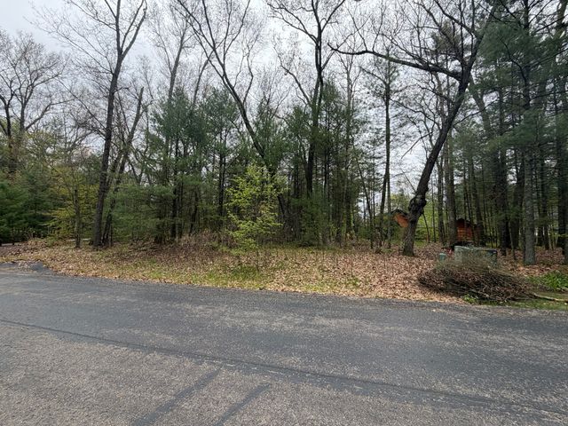 Wildwood Drive 9, Allegan, MI 49010