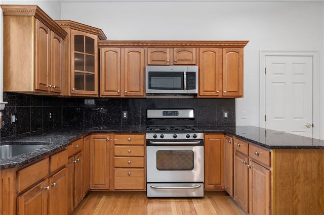 75 Orchard Avenue 4, Providence, RI 02906