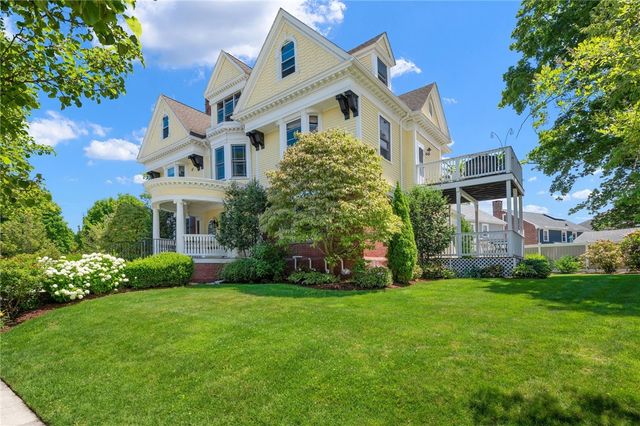 75 Orchard Avenue 4, Providence, RI 02906