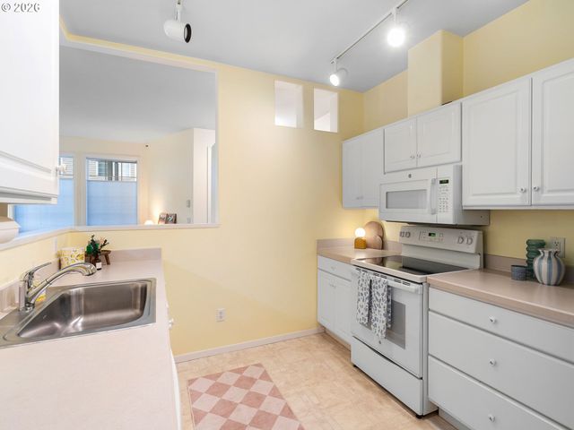 13210 Se 7TH St J45, Vancouver, WA 98683