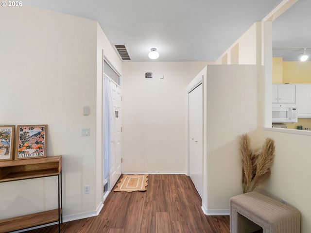 13210 Se 7TH St J45, Vancouver, WA 98683