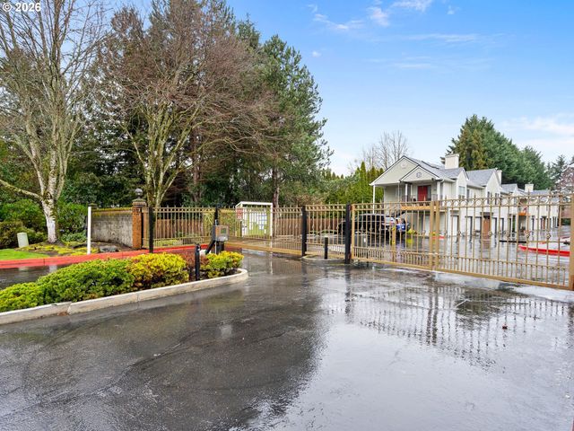 13210 Se 7TH St J45, Vancouver, WA 98683