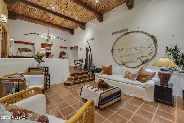 5545 N Entrada Quince, Tucson, AZ 85718