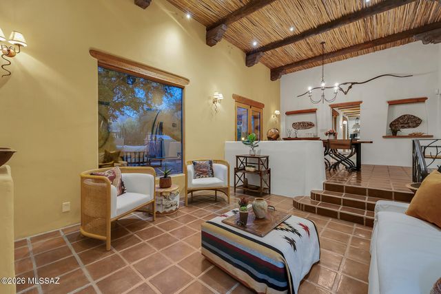 5545 N Entrada Quince, Tucson, AZ 85718