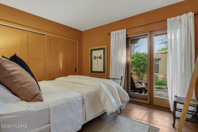 5545 N Entrada Quince, Tucson, AZ 85718