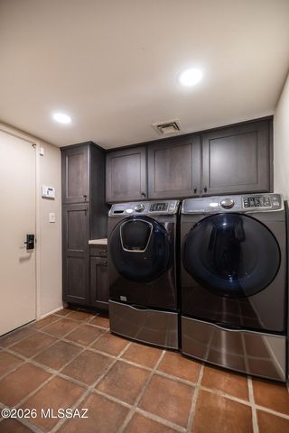 5545 N Entrada Quince, Tucson, AZ 85718