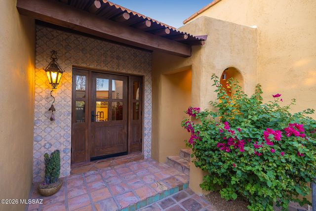 5545 N Entrada Quince, Tucson, AZ 85718