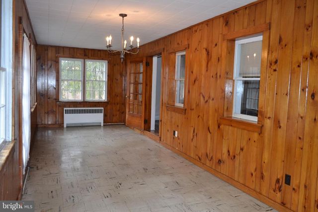 7340 FERRY RD, New Hope, PA 18938